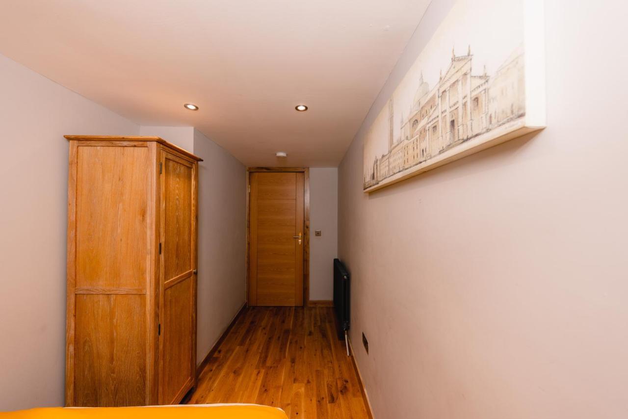 Appartement Superb Luxury Quality Central Apartment On Canal EDI