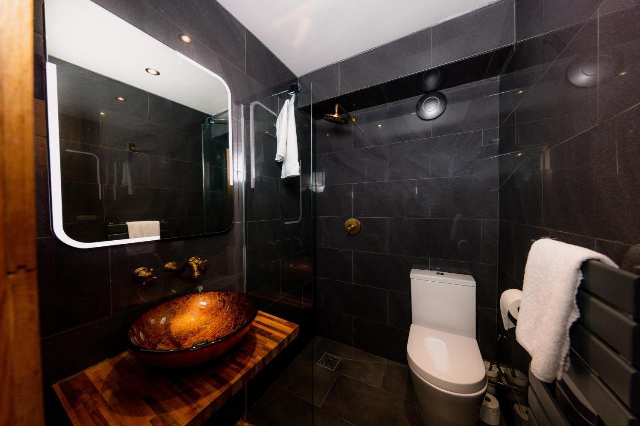 Superb Luxury Quality Central Apartment On Canal Appartement EDI